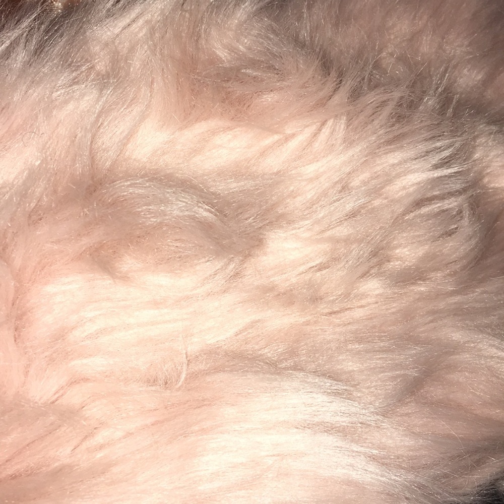 BLUSH Stole Scarf Faux Fur - Hook&Eye Closure - Picture 2 of 6